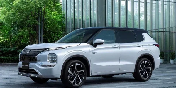 Mitsubishi-Outlander