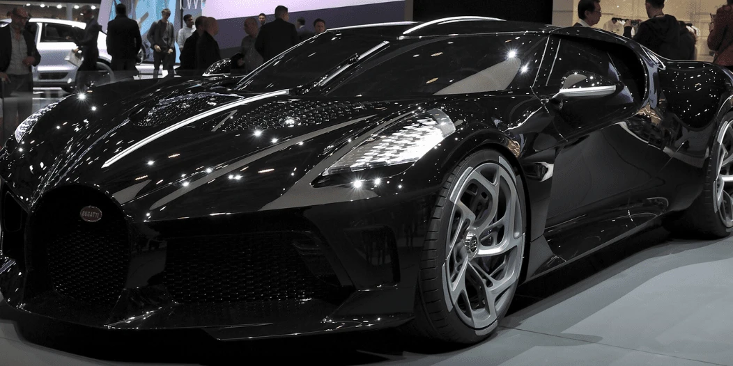 bugatti-la-voiture-noire