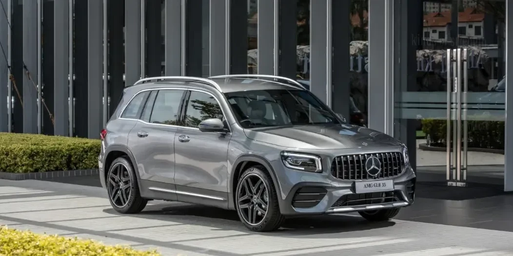 Mercedes-AMG-GLB-35-4MATIC