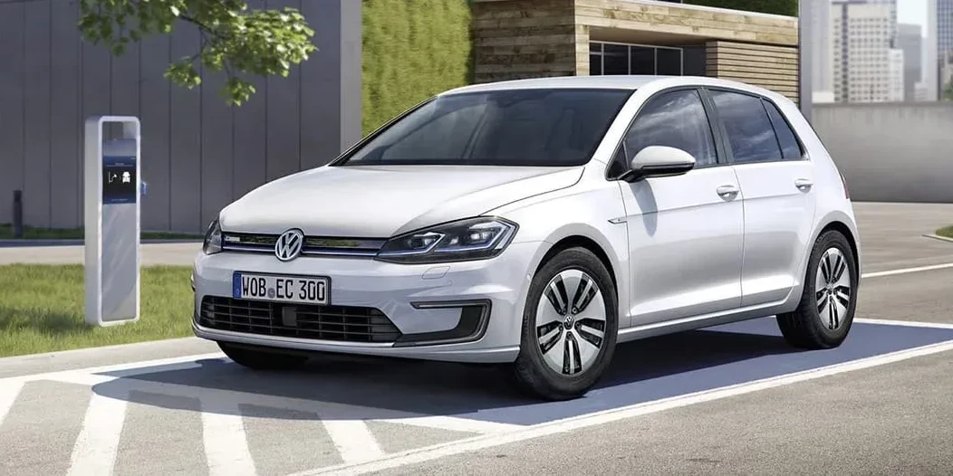 Volkswagen-Golf-7-E-Golf-doccasion