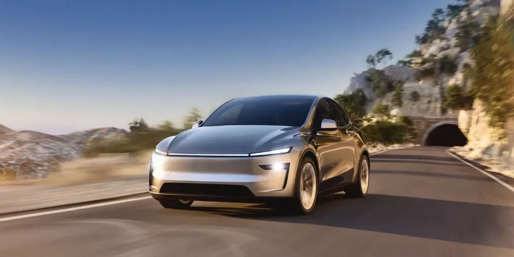 Tesla-Model-Y-2025