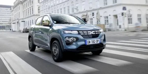 Dacia-Spring-face-avant