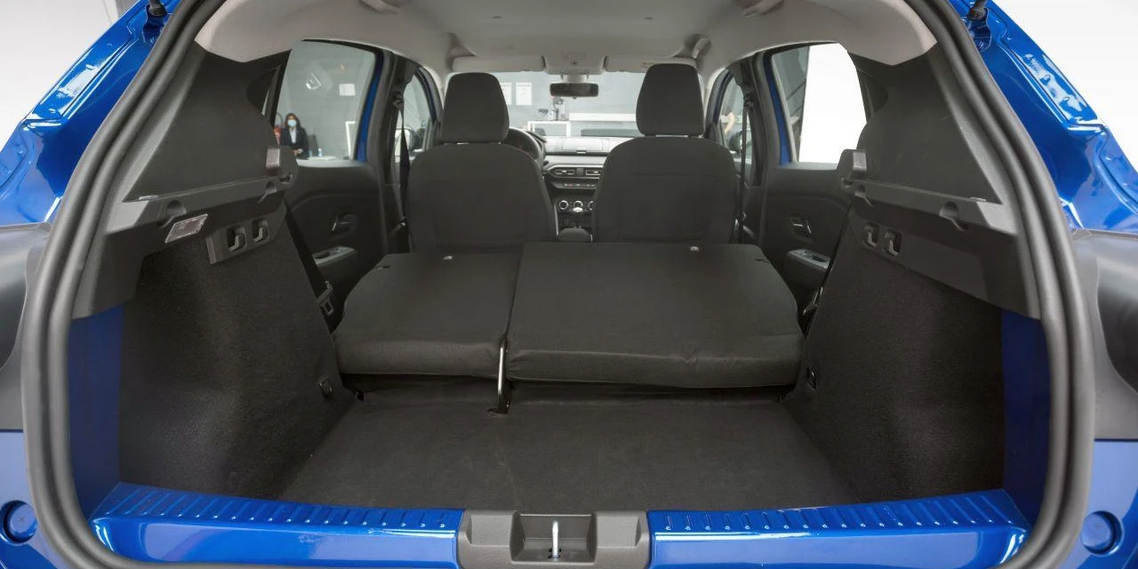 stockage-coffre-dacia-sandero-4