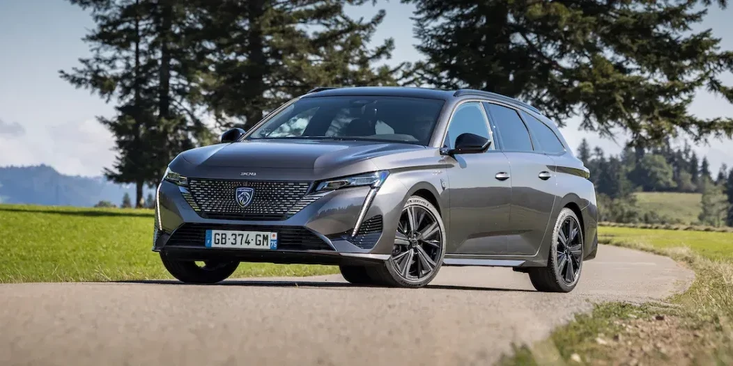 Peugeot-308-SW-2021