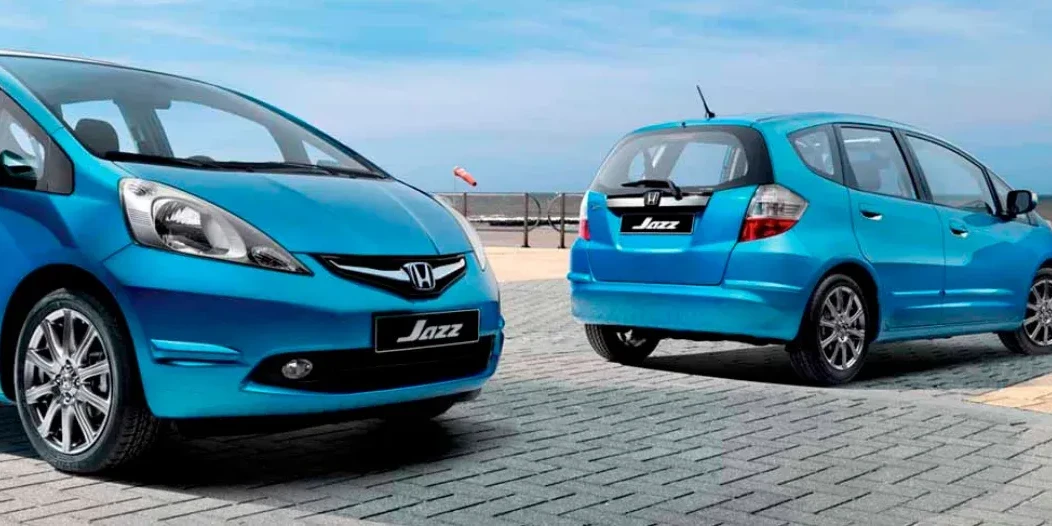 Honda-Jazz-12l-essence-I-Vtec-2010