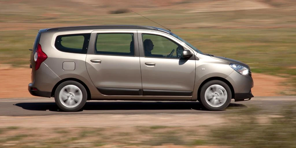 essai-dacia-lodgy-les-photos-en-avant-premiere