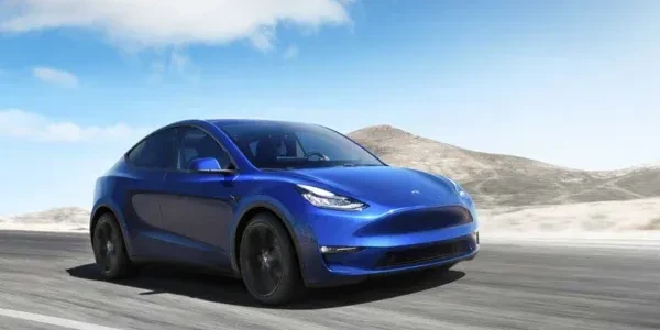 Tesla-model-y-face-avant