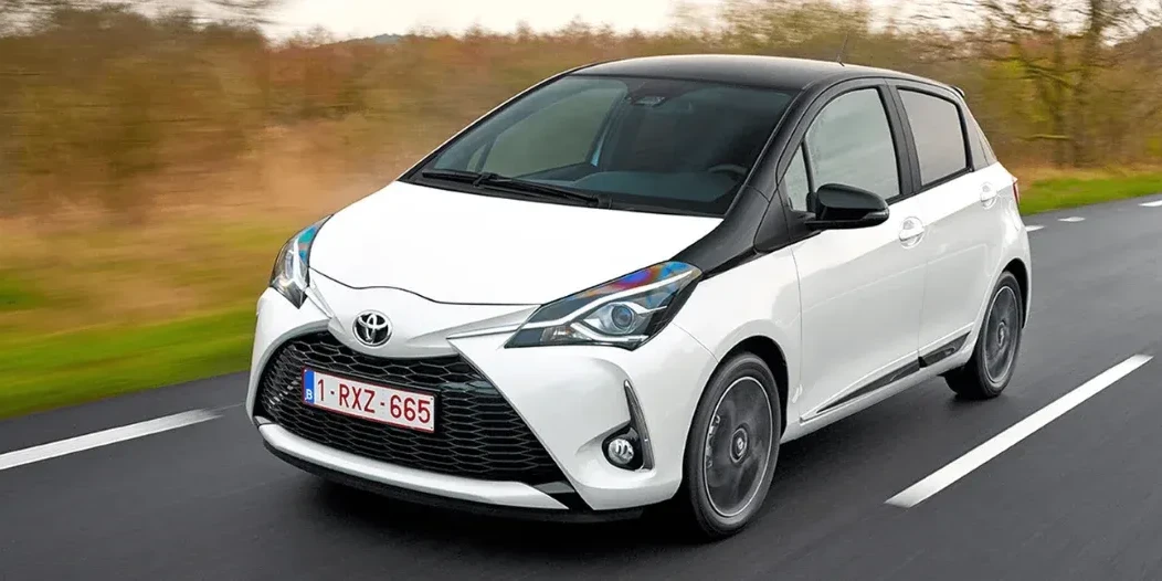Toyota-Yaris-Hybrid-2019