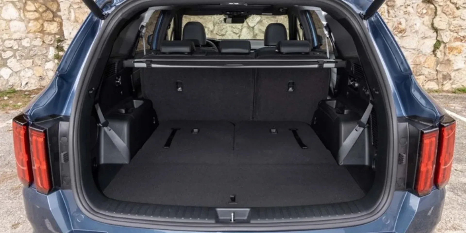 coffre-Kia-Sorento-IV-PHEV-2-139-litres