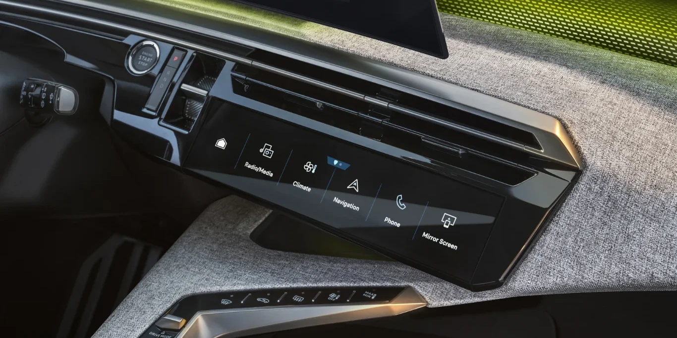 Peugeot e-5008 tableau de bord