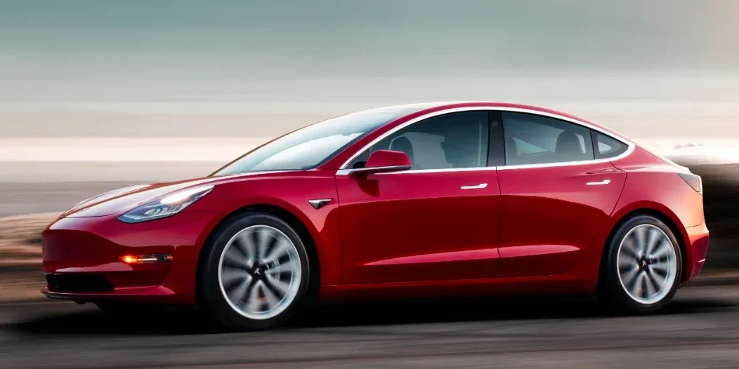 Tesla-Model-3-2019