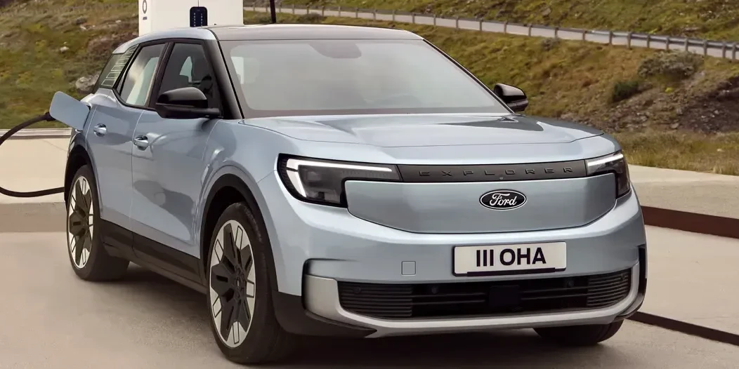 Ford-Explorer-AWD-Parallel