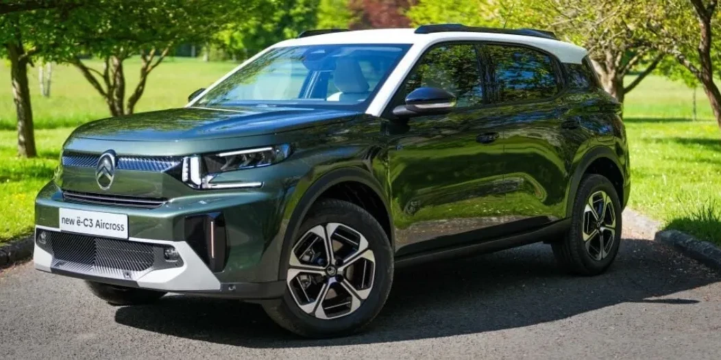 6.-Citroen-e-C3-Aircross