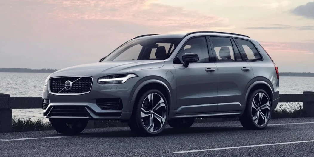 volvo-xc90-7-places