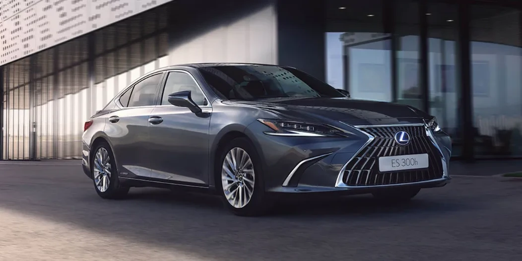 Lexus-ES-300h-1