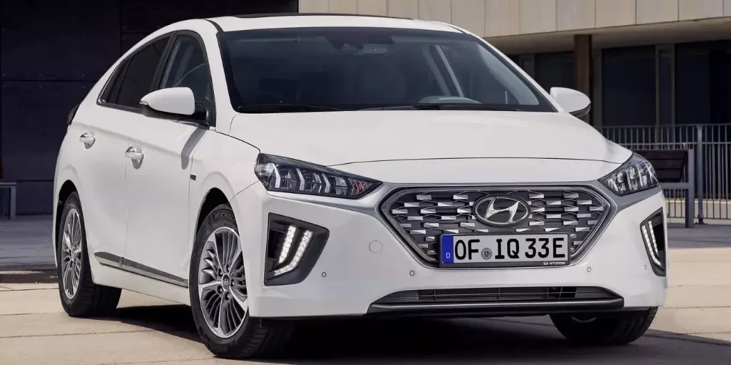 Hyundai_Ioniq_full_Hybrid