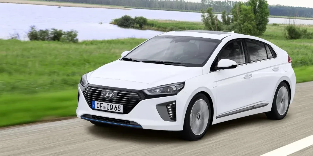Hyundai-ioniq-hybrid