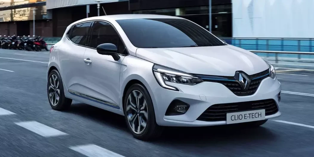 renault-clio-e-tech-140