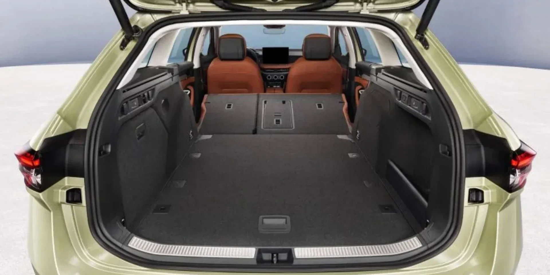 coffre-Skoda-Superb-IV-1-795-litres