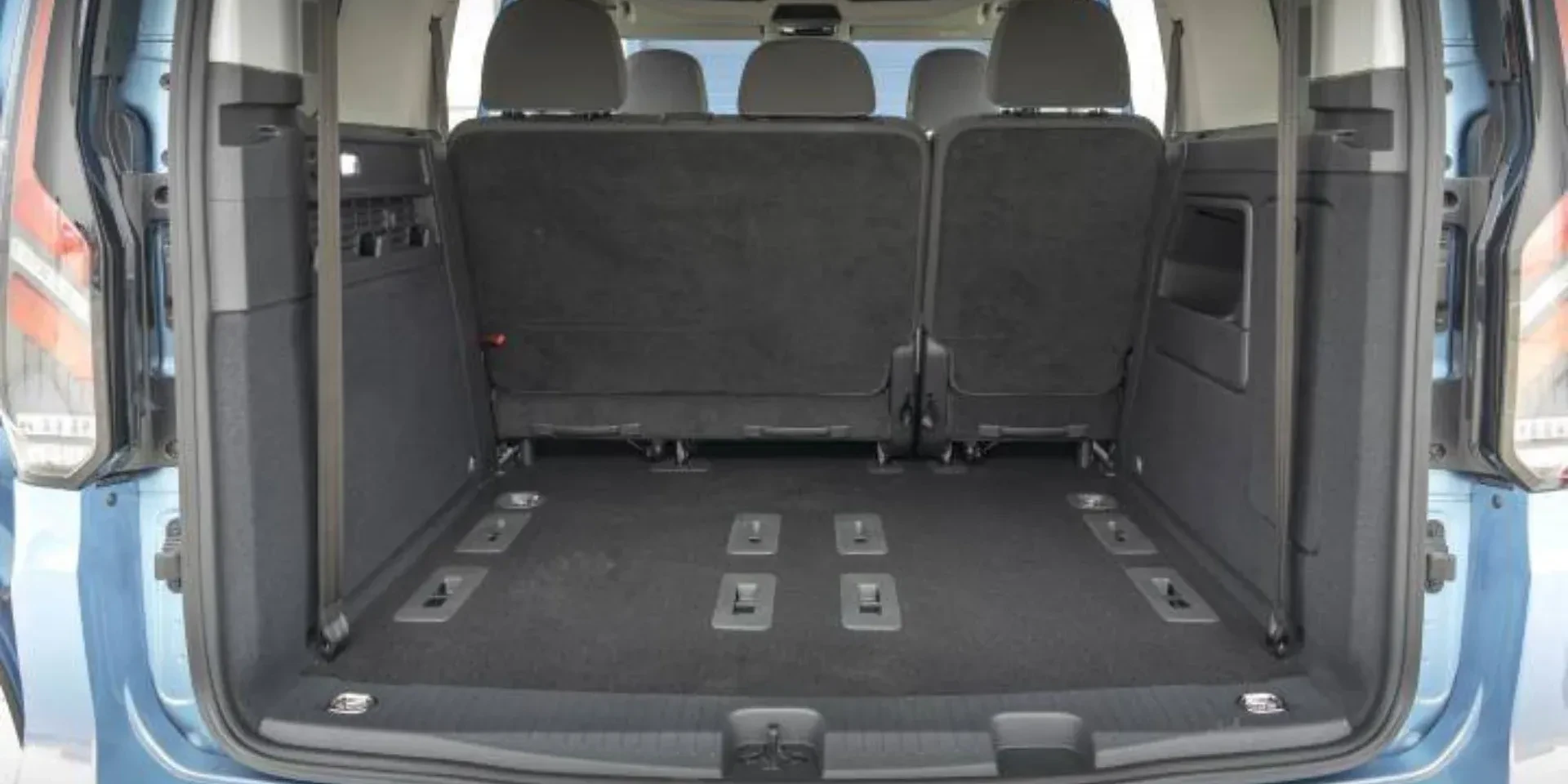 coffre-Ford-Tourneo-2-556-litres