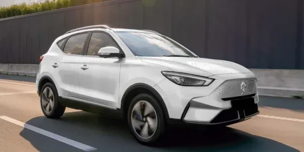 MG-ZS-face-avant