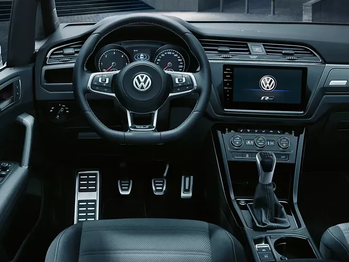 inteieur-touran-7places