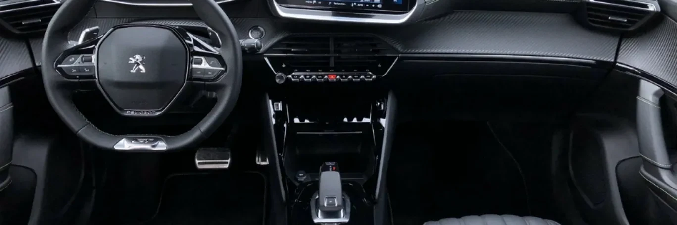 Peugeot 2008 diesel poste de conduite