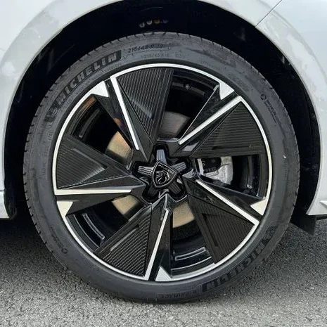 peugeot-e308-roues-vivacar