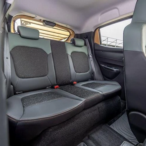 dacia-spring-dacia-interieur