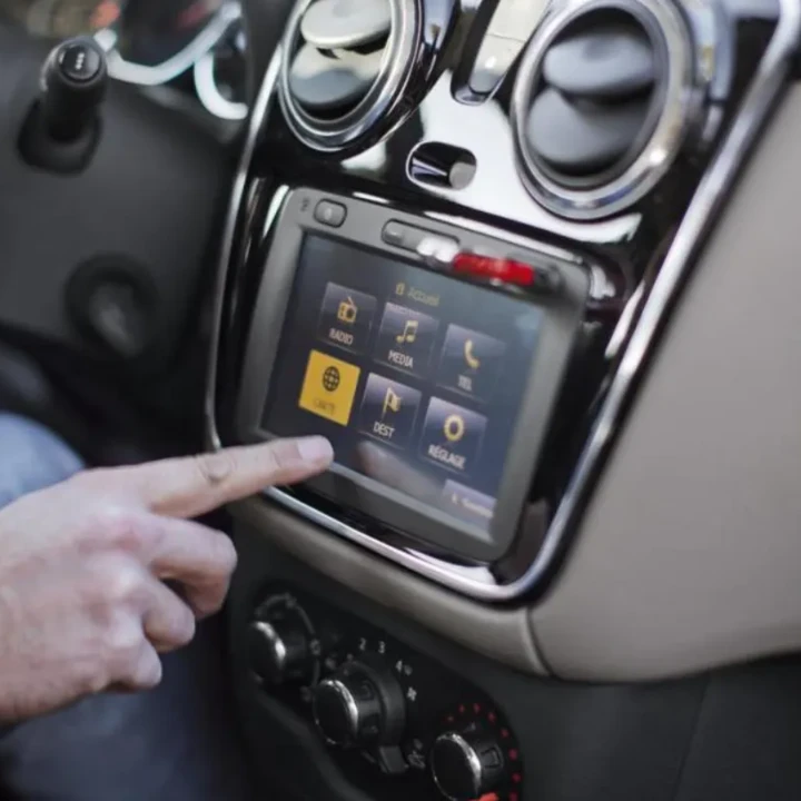 Dacia Lodgy 7 places poste de conduite10