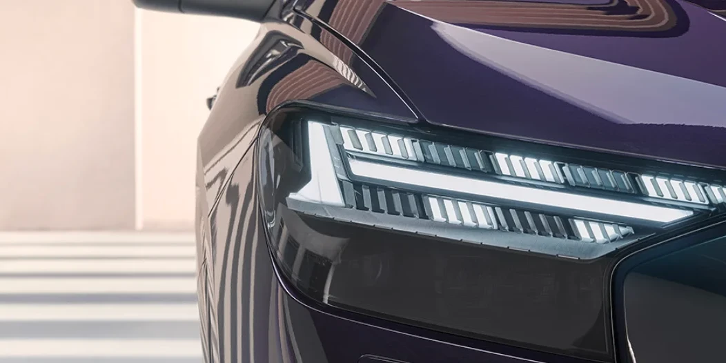 audi-q4-etron-phare-avant