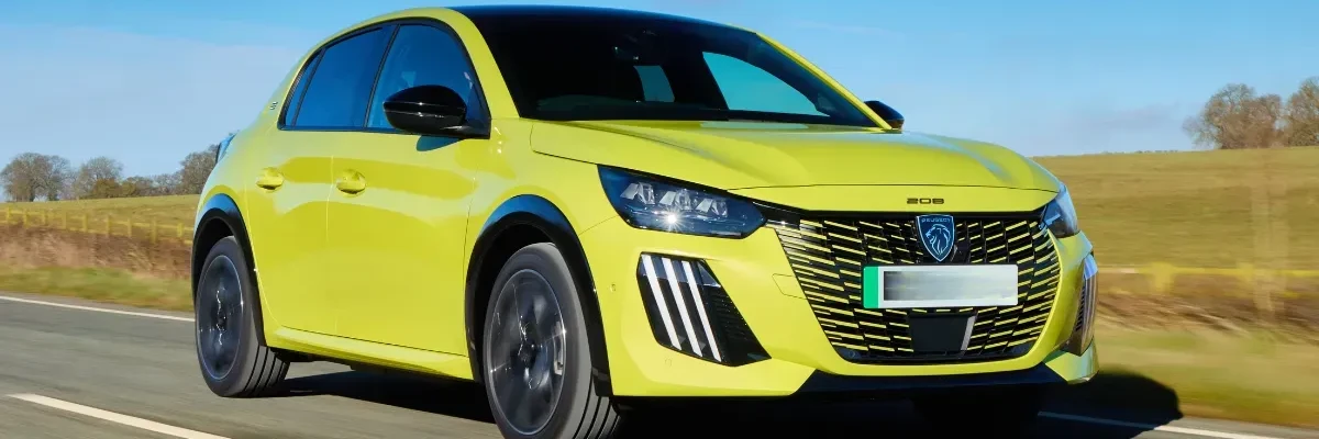 Peugeot-e-208-1