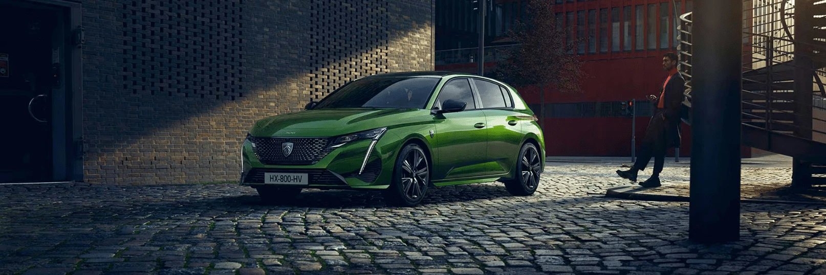 Peugeot-308-hybride-rechargeable