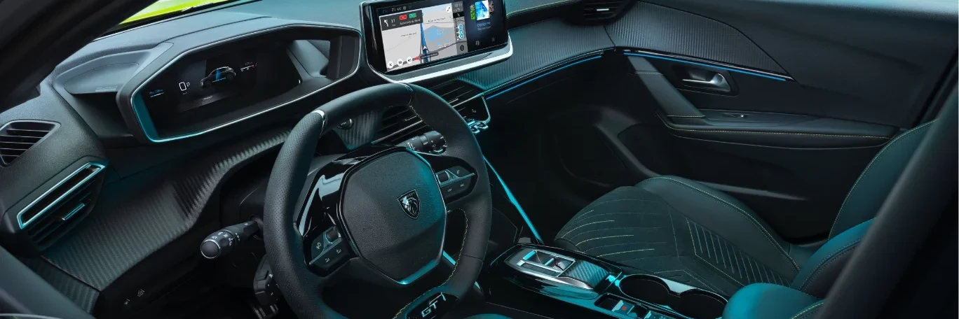 Peugeot 208 hybride interieur3