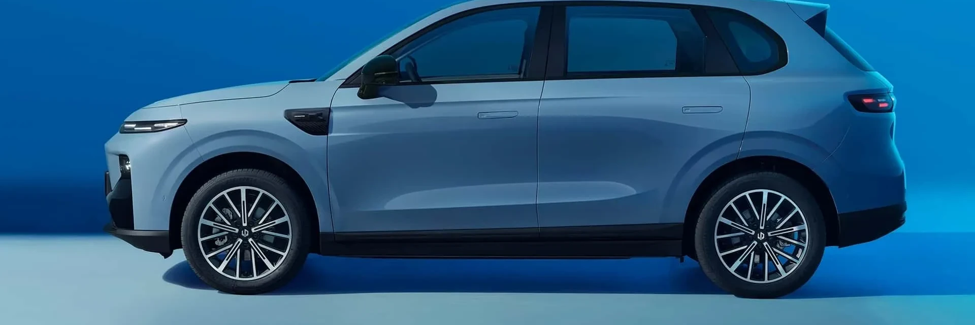 leapmotor-B10-image-1