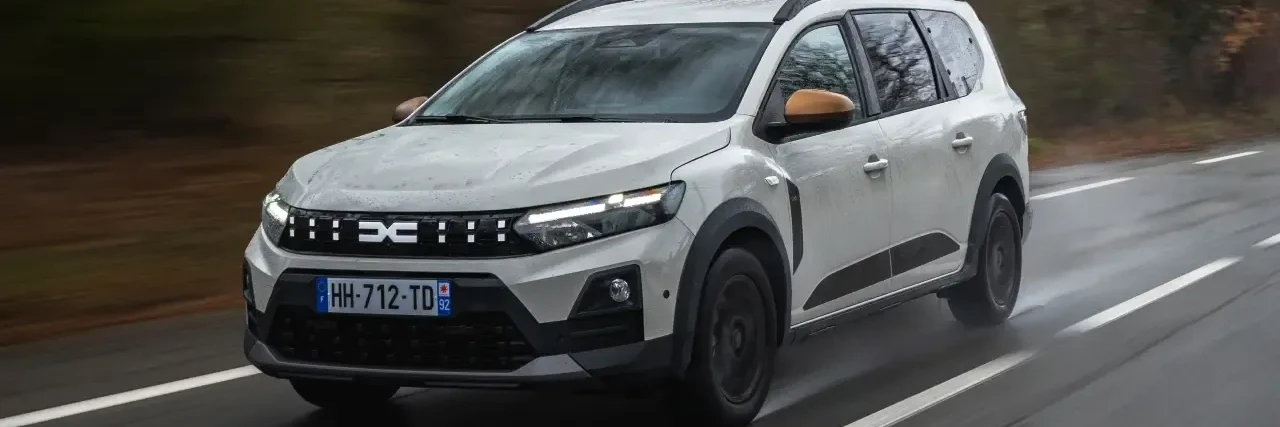 Dacia-Jogger-hybrid-Version-Extreme-2026