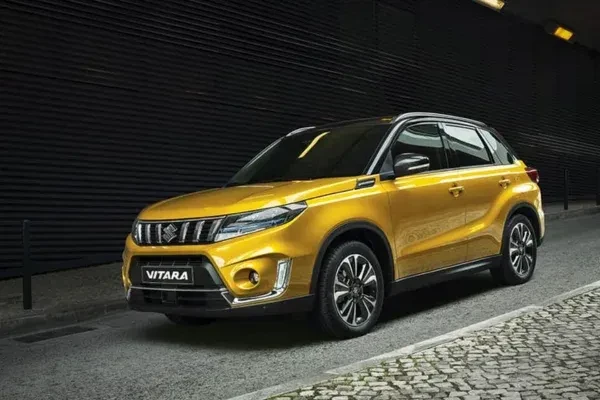 Suzuki-Vitara-jaune