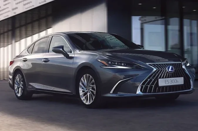 Lexus-ES-300h-1-1024x449
