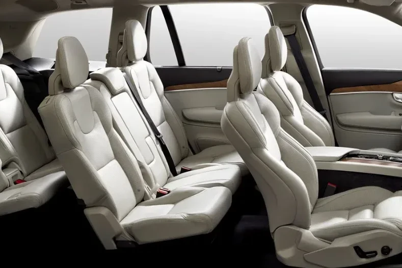 volvo-xc90-7-places