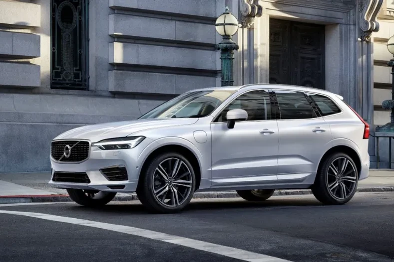 Volvo-XC60-Recharge
