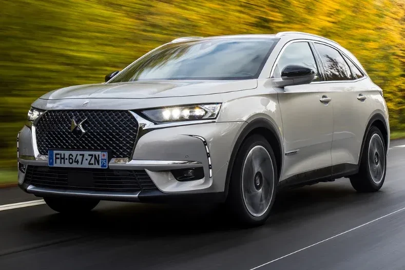 DS7-Crossback-E-Tense-2019