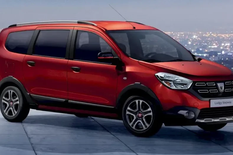 Dacia-Lodgy-Blue-dCI-115-Stepway