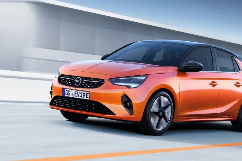 Opel-Corsa-VI-Moteur-electrique-136-doccasion (1)