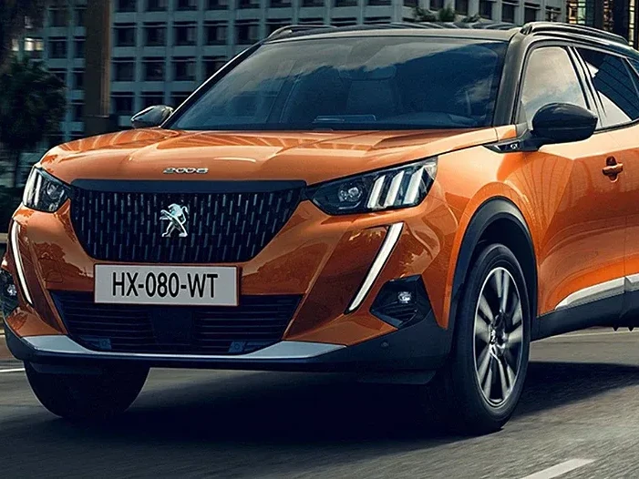 petit-peugeot-2008